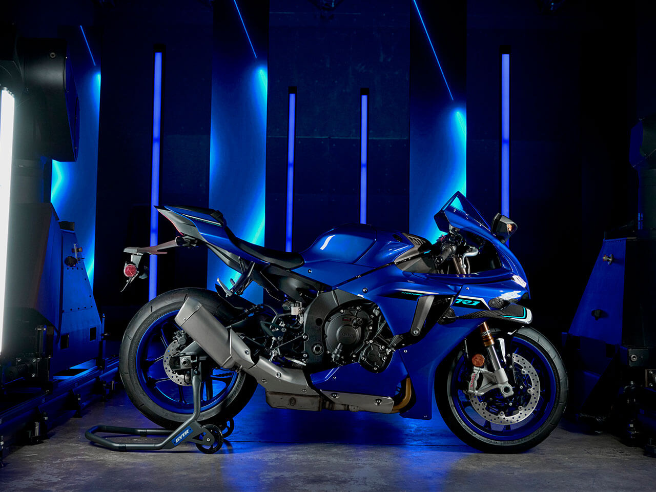 YZF-R1
